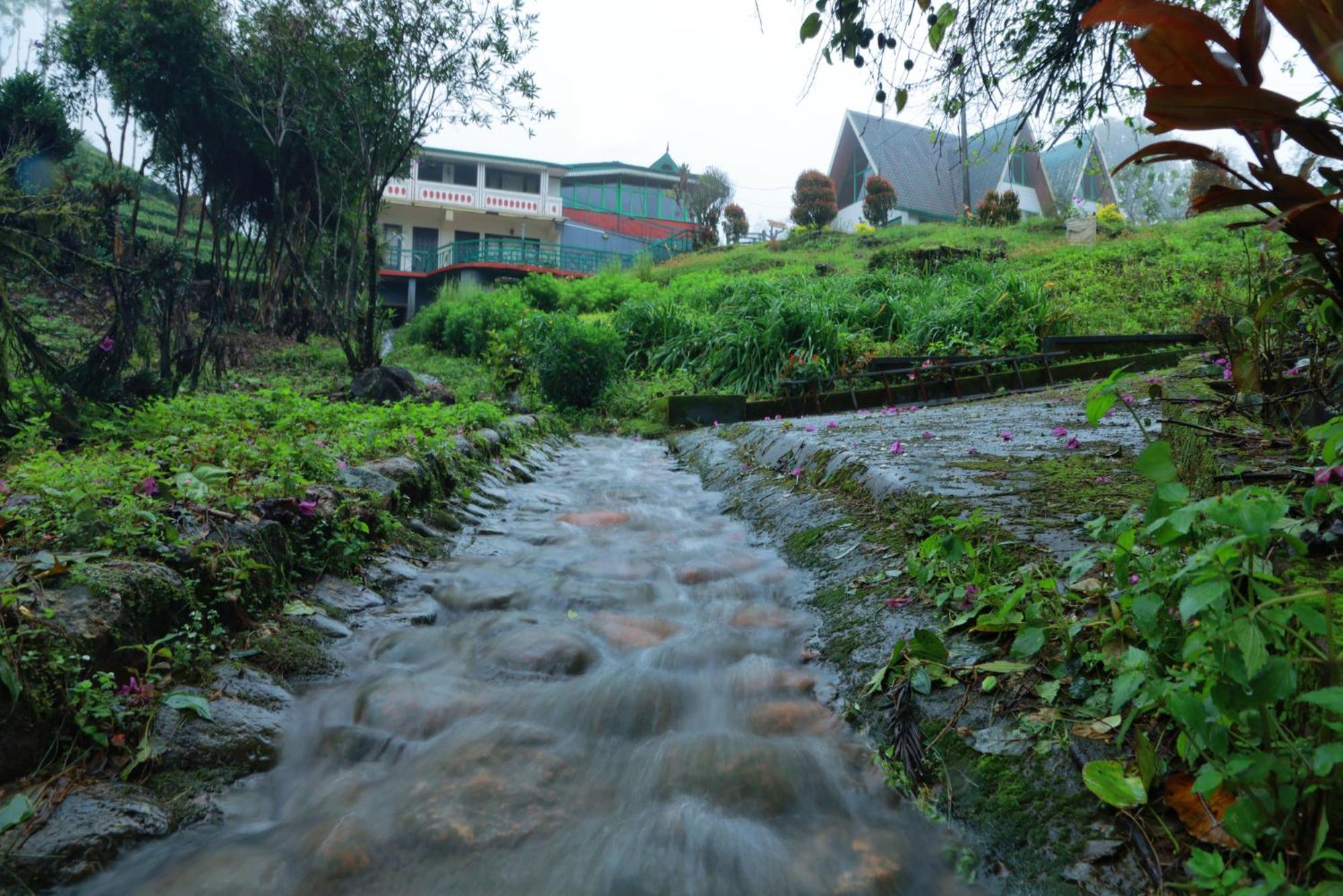 Camelot Resort Munnar Exterior photo
