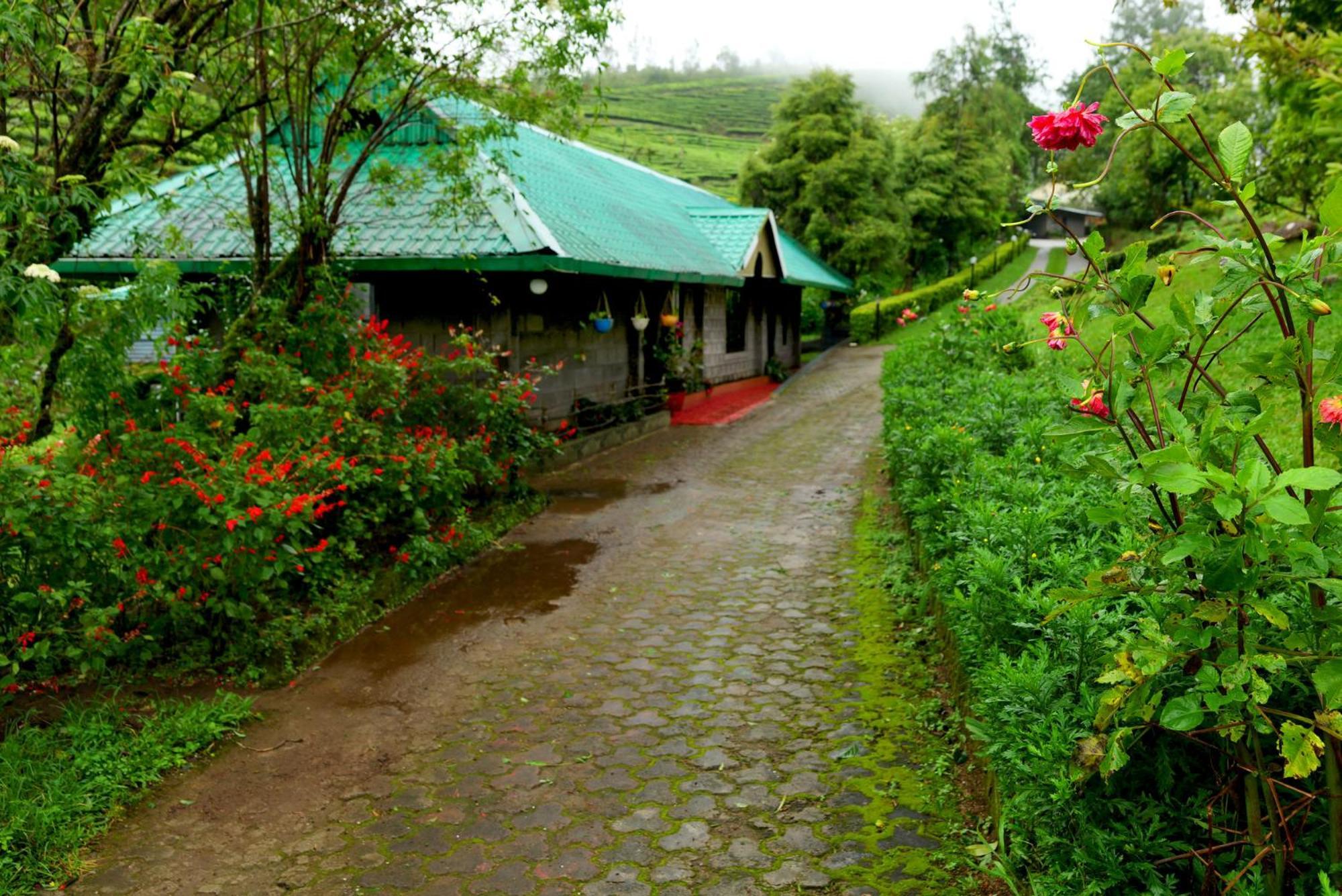 Camelot Resort Munnar Exterior photo