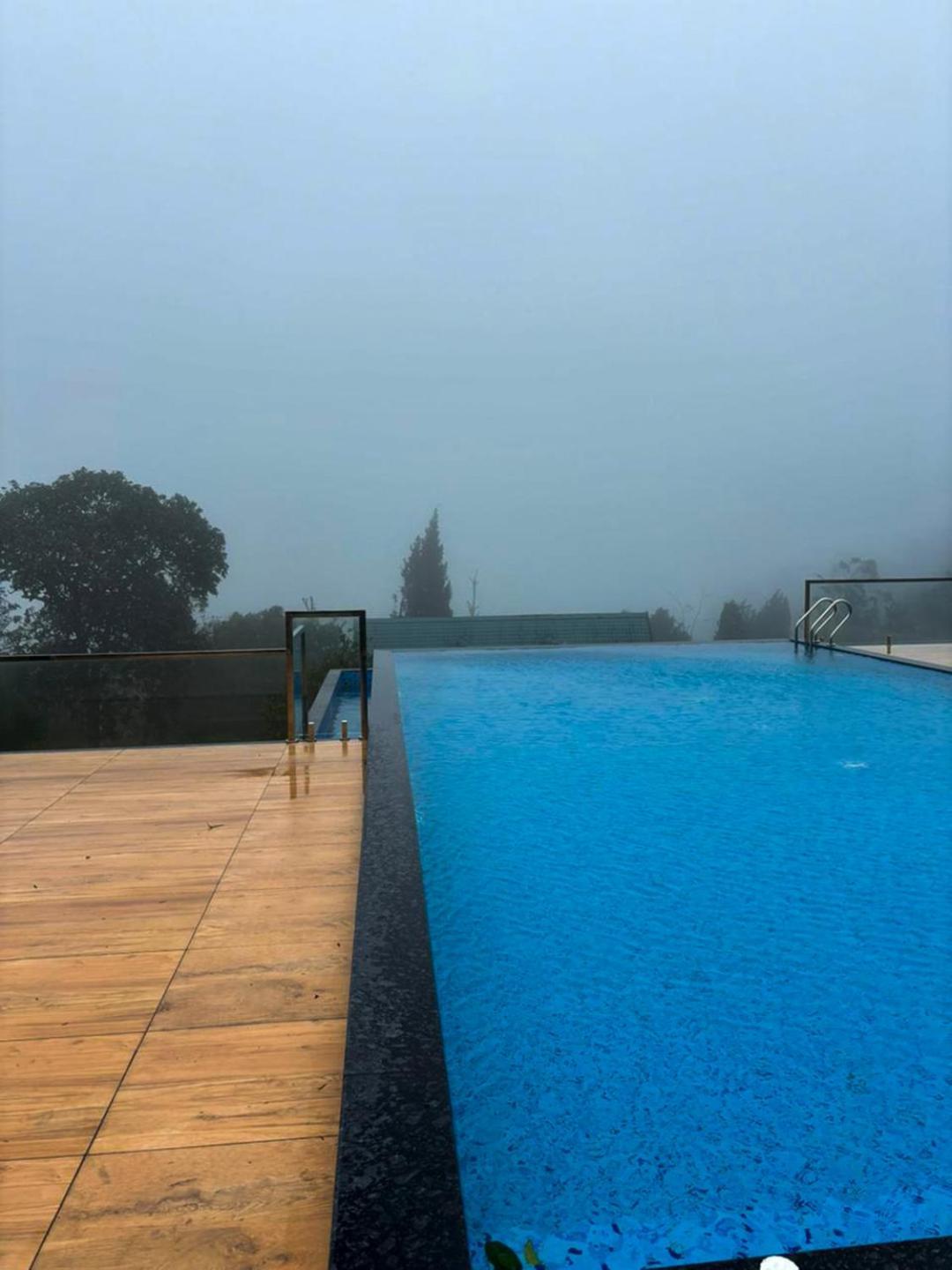 Camelot Resort Munnar Exterior photo