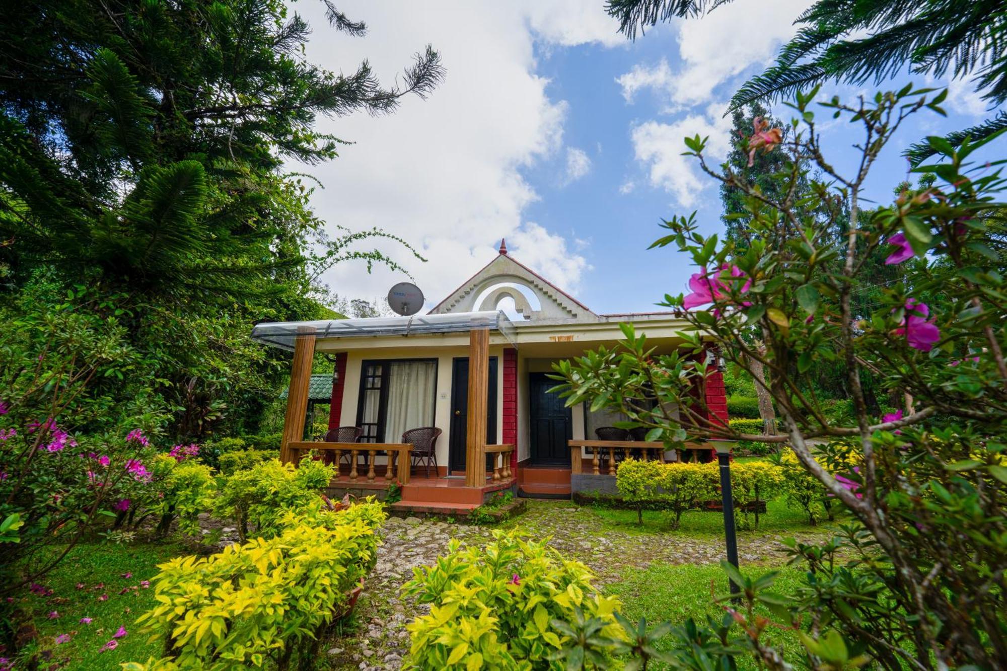Camelot Resort Munnar Exterior photo